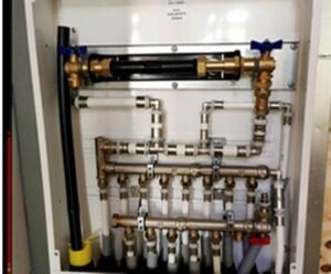 Services distribution manifold